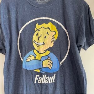 Fall Out graphic‎ tee